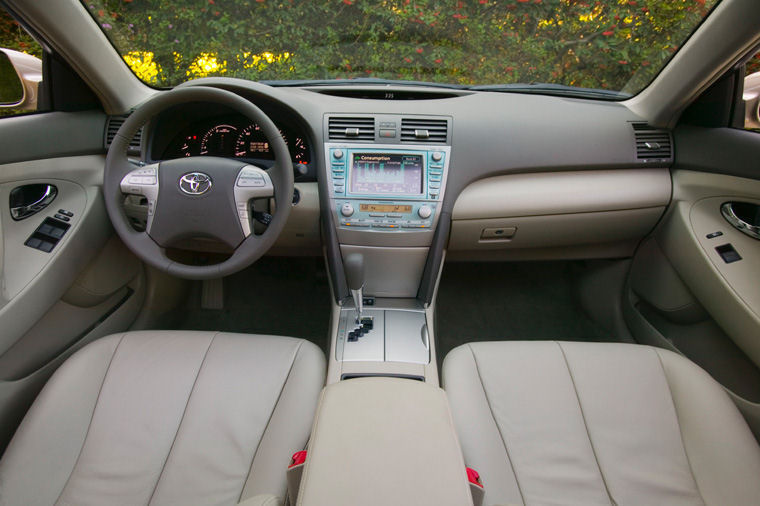 2007 Toyota Camry Hybrid Cockpit Picture