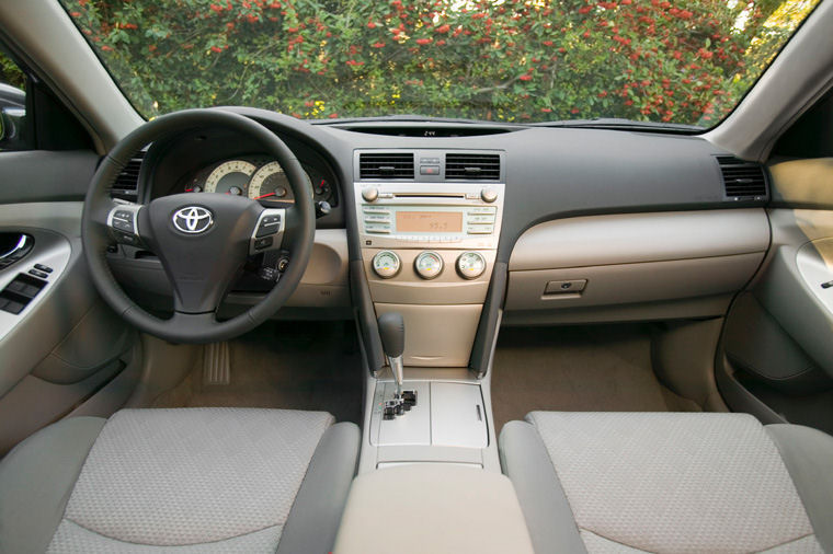 2008 Toyota Camry SE Cockpit Picture