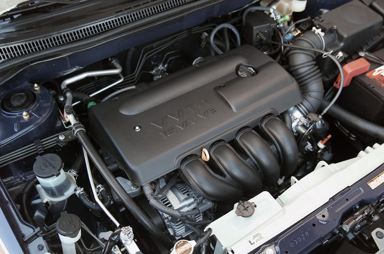 2004 Toyota Corolla LE 1.8l 4-cylinder Engine Picture