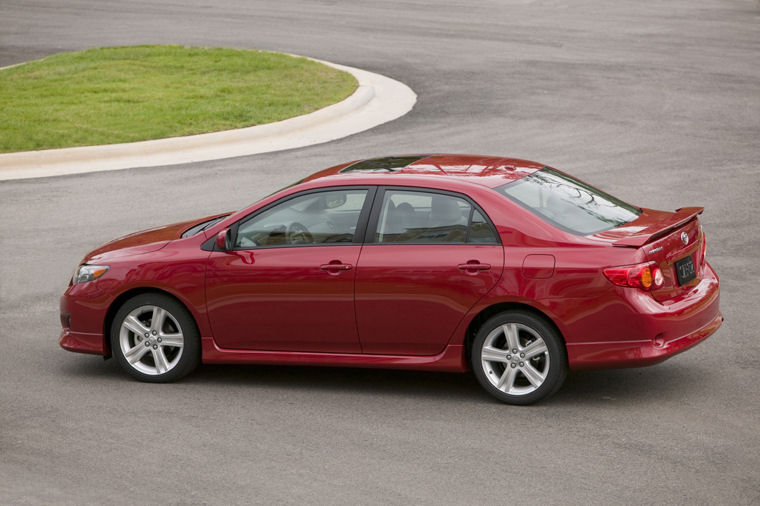 2009 Toyota Corolla XRS Picture