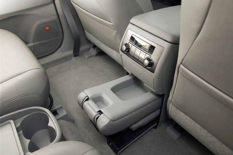 2009 Toyota Highlander Interior Picture