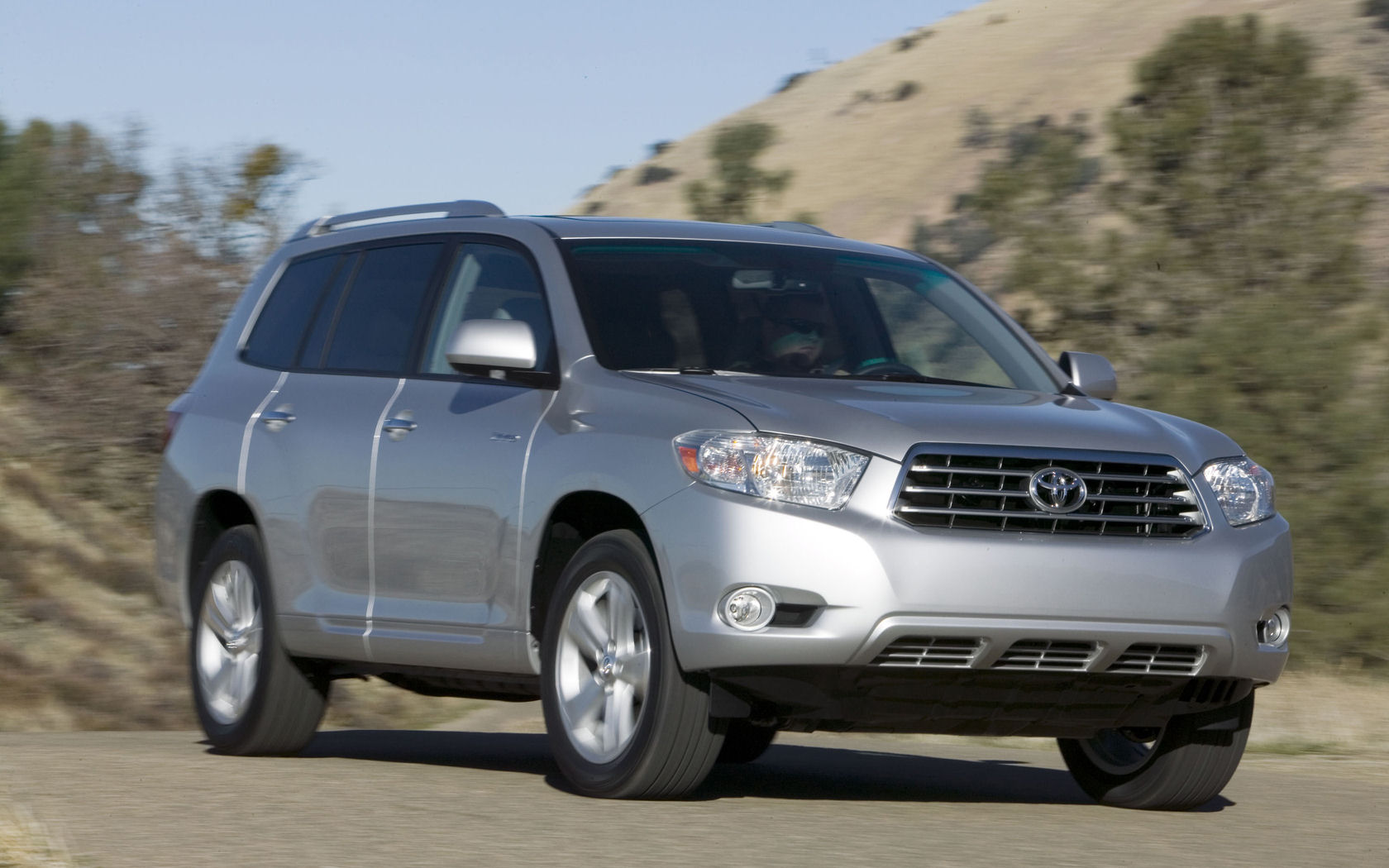 Toyota Highlander Desktop Wallpaper