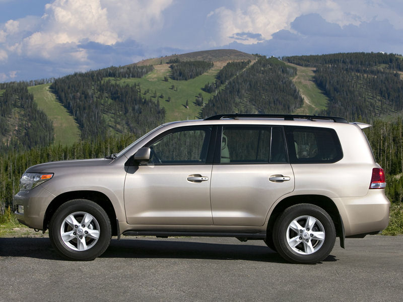 Toyota Land Cruiser Desktop Wallpaper