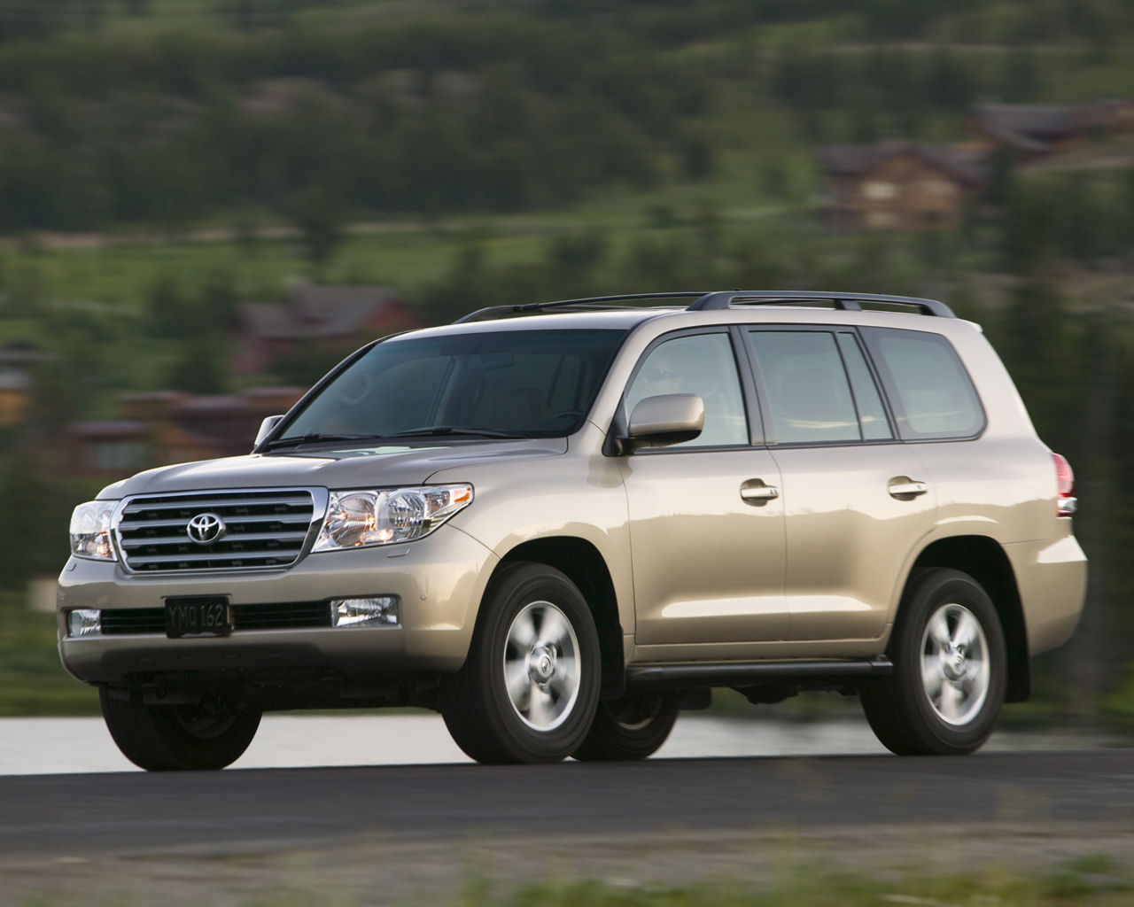 Toyota Land Cruiser Desktop Wallpaper