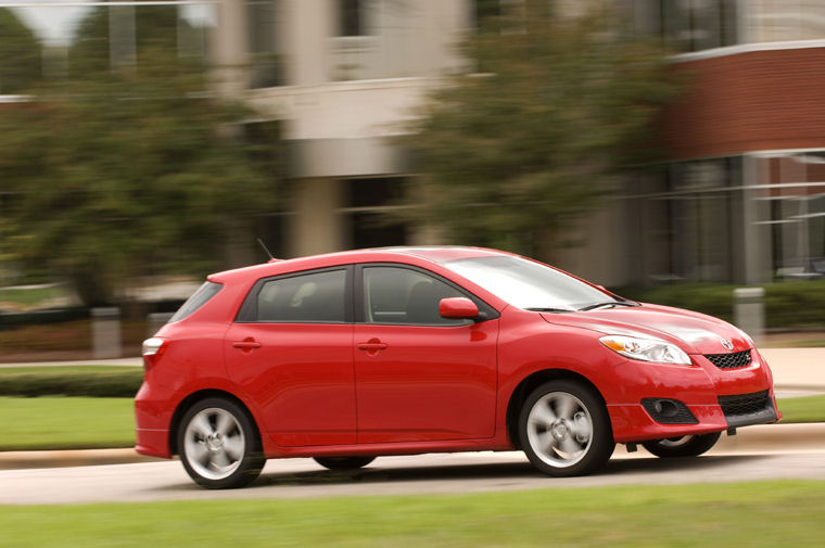 2009 Toyota Matrix S Picture