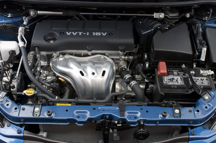 2010 Toyota Matrix XRS 2.4L 4-cylinder Engine Picture