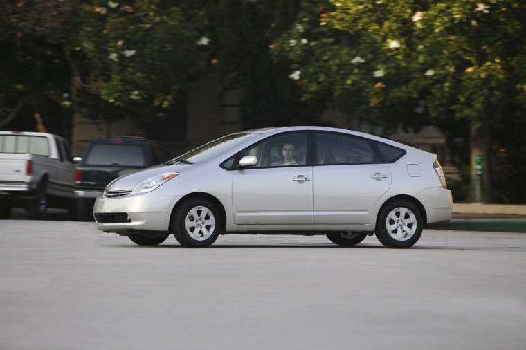 2004 toyota prius pictures #5