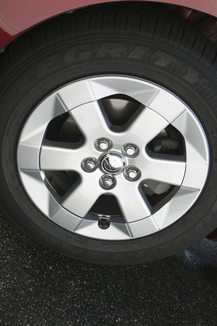 2004 Toyota Prius Rim Picture