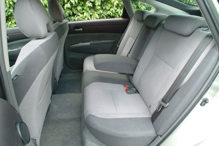 2004 Toyota Prius Rear Seats Picture