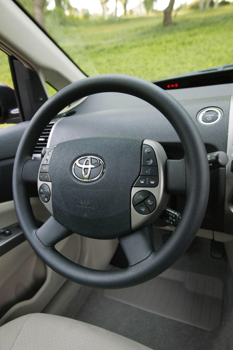 2008 Toyota Prius Touring Steering-Wheel Picture