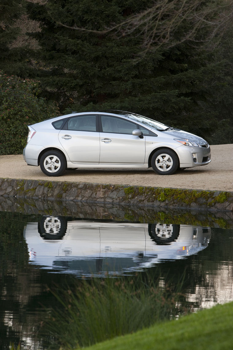 2011 Toyota Prius Picture