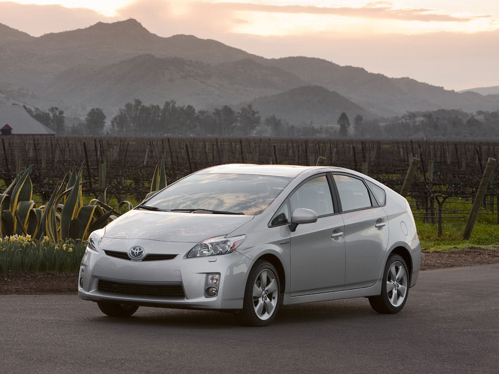 Toyota Prius Desktop Wallpaper