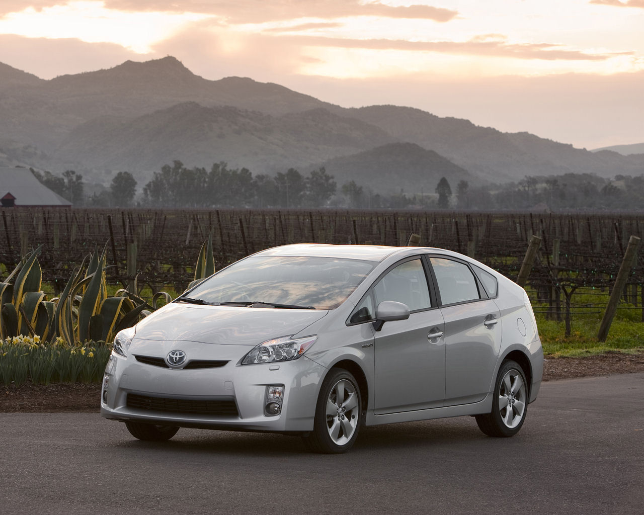 Toyota Prius Desktop Wallpaper