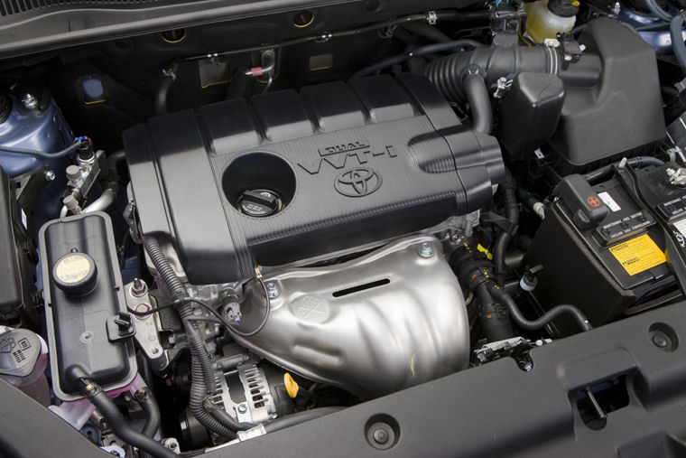 2009 Toyota RAV4 2.5L 4-cylinder Engine Picture