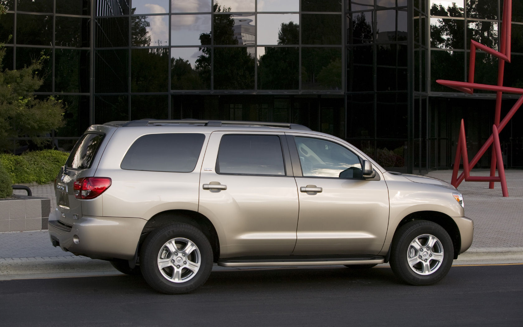 Toyota Sequoia Desktop Wallpaper