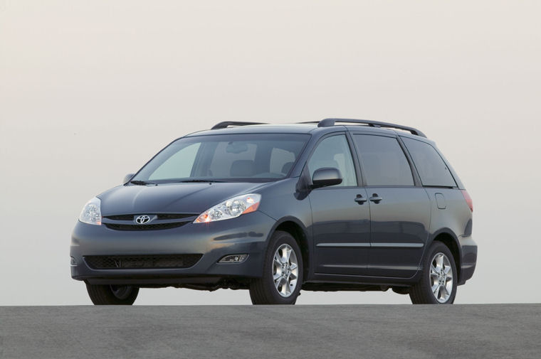 2008 Toyota Sienna Picture