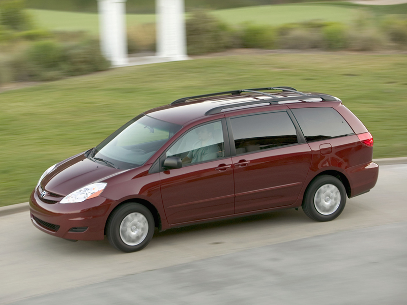 Toyota Sienna Desktop Wallpaper