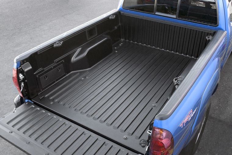 2005 Toyota Tacoma PreRunner Access Cab Cargo Bed Picture