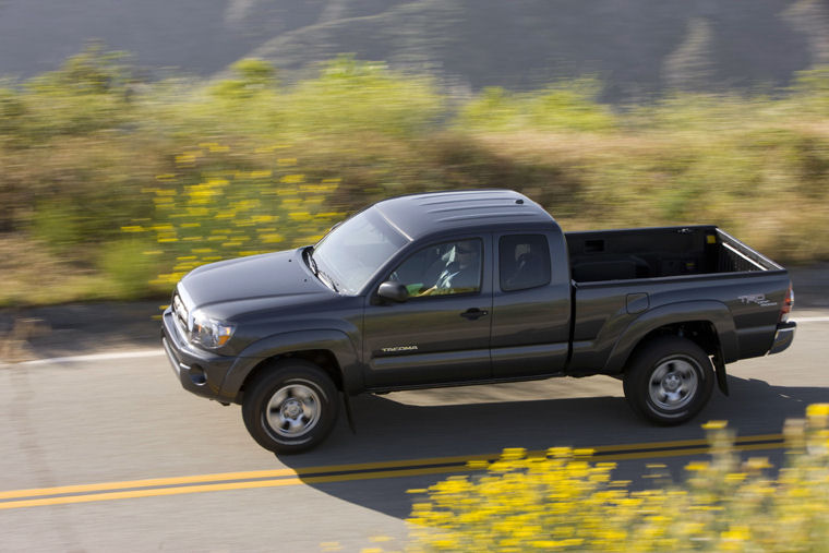 2008 Toyota Tacoma Access Cab AWD Picture