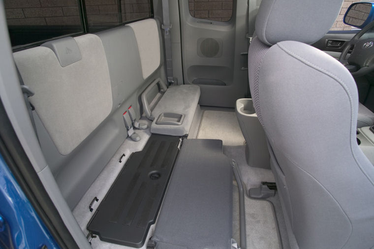 2008 Toyota Tacoma Prerunner Access Cab Rear Seats Folded