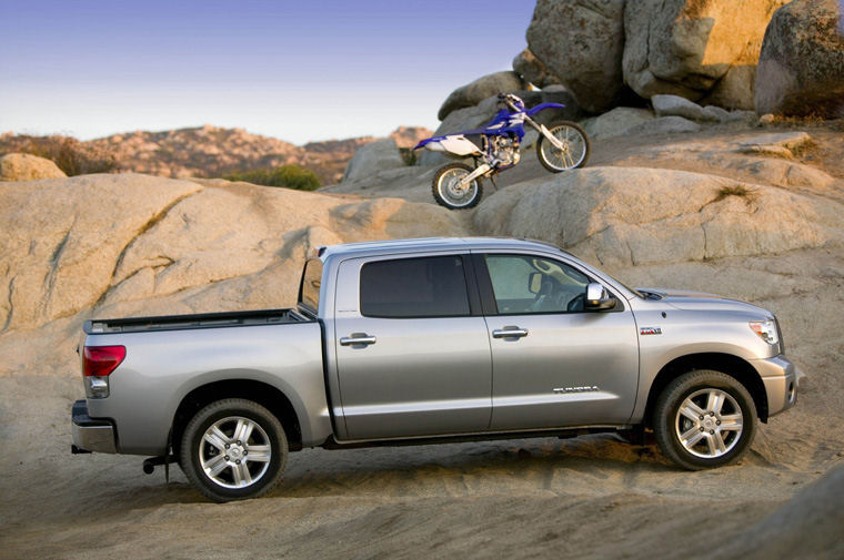 2008 Toyota Tundra CrewMax Picture