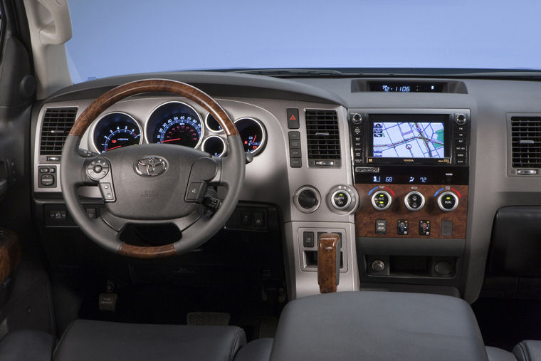 2010 Toyota Tundra CrewMax Cockpit Picture