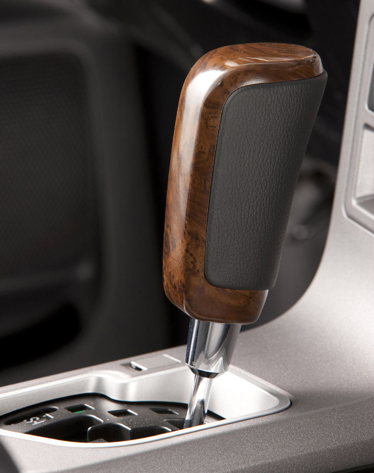 2010 Toyota Tundra CrewMax Gear Lever Picture