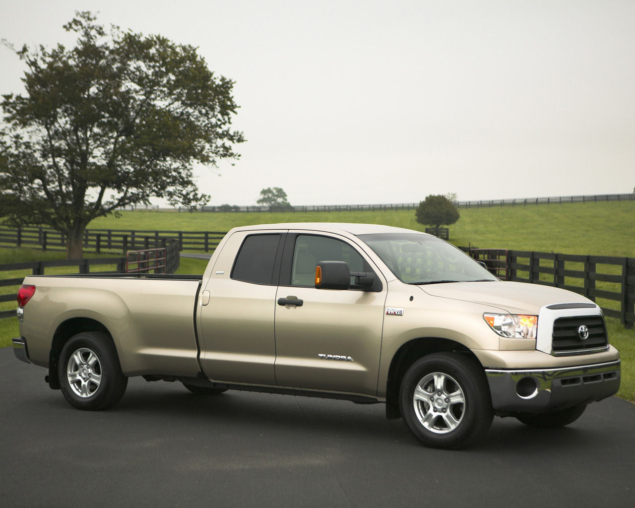 Toyota Tundra Desktop Wallpaper