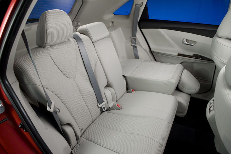 2009 Toyota Venza Rear Seats Picture