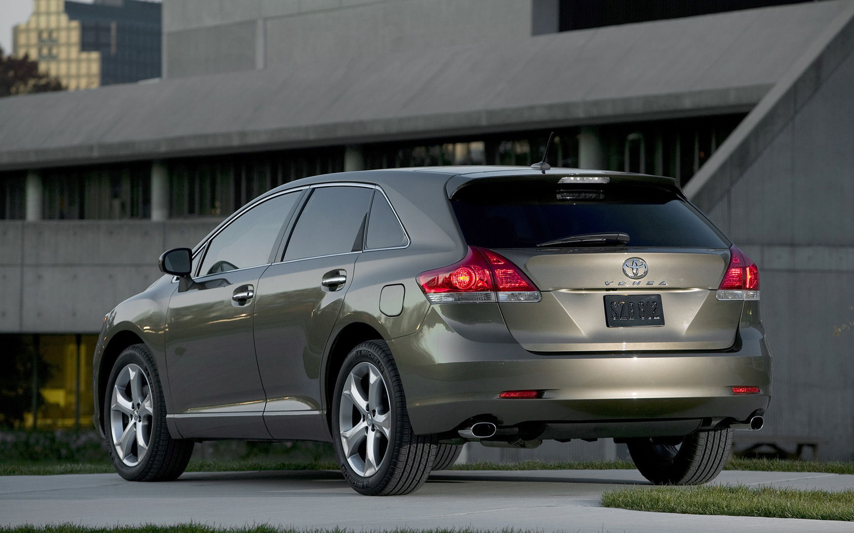 Toyota Venza Desktop Wallpaper