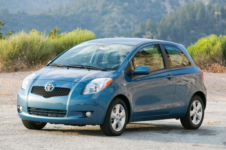 2008 Toyota Yaris Hatchback Picture