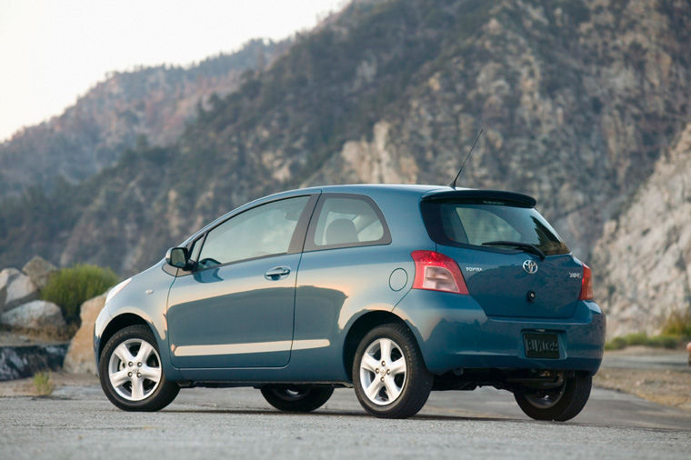 2008 Toyota Yaris Hatchback Picture