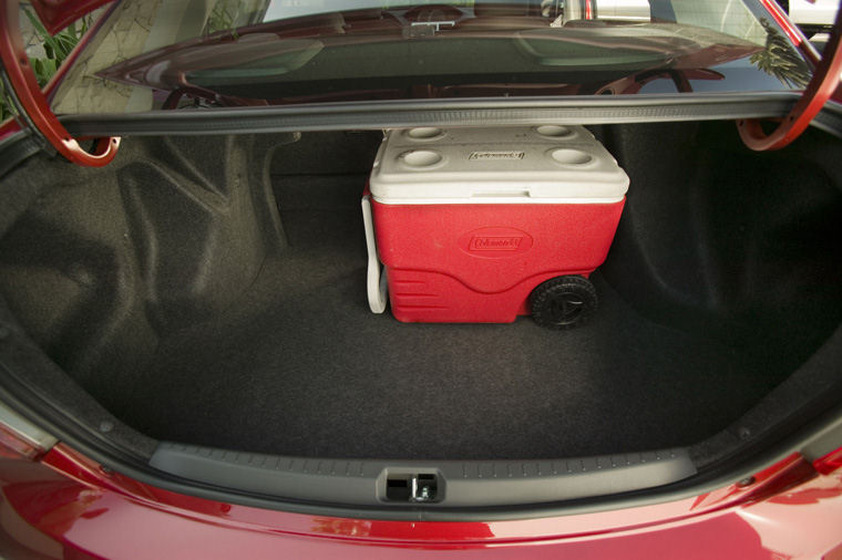 2008 Toyota Yaris Sedan Trunk Picture