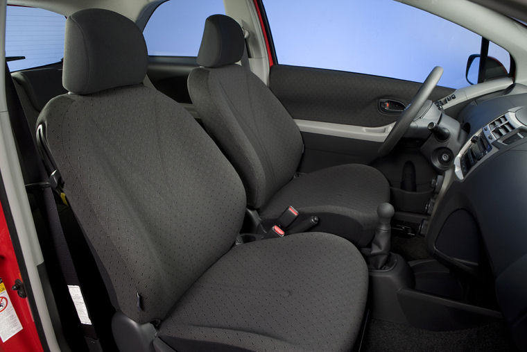2009 Toyota Yaris 3-door Hatchback Front Seats Picture