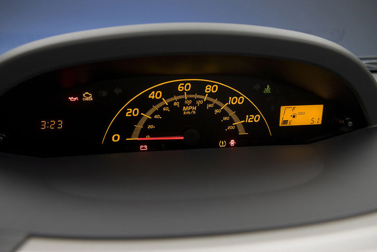 2009 Toyota Yaris 3-door Hatchback Gauges Picture