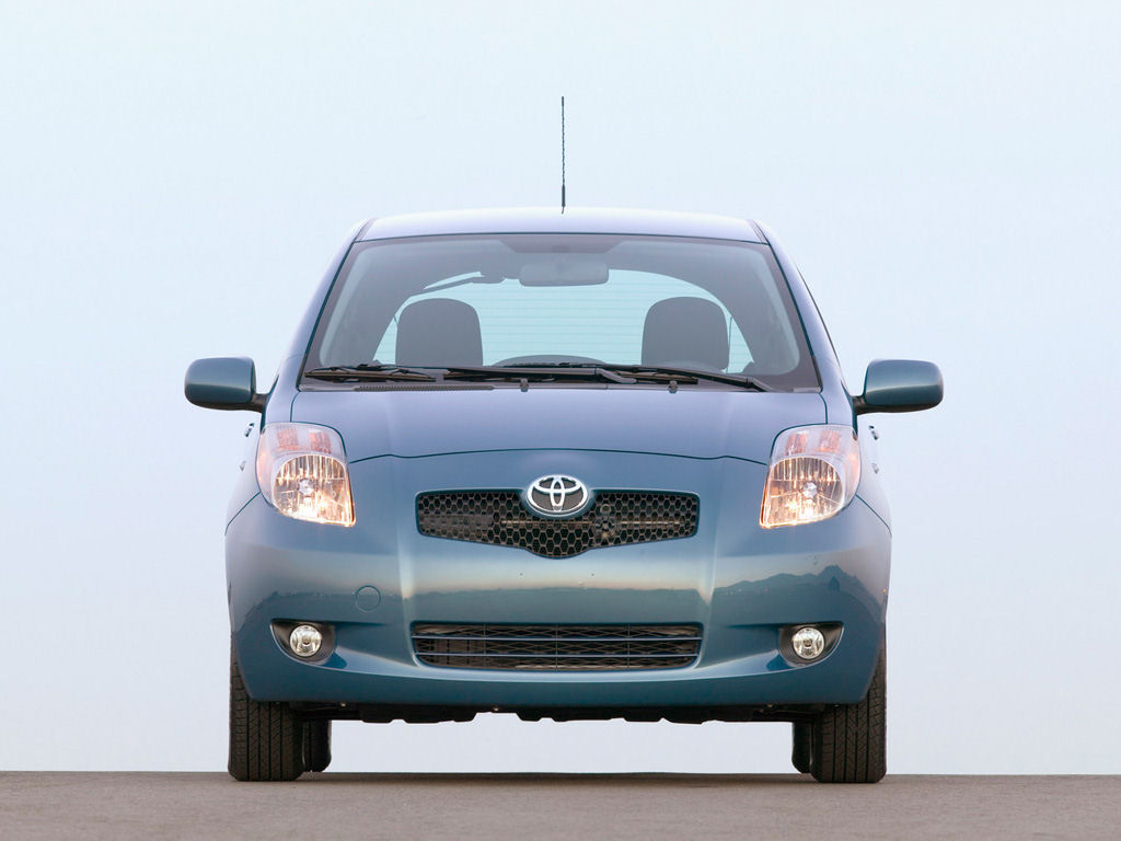 Toyota Yaris Desktop Wallpaper