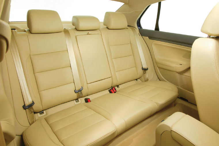 2005 Volkswagen Jetta Rear Seats Picture