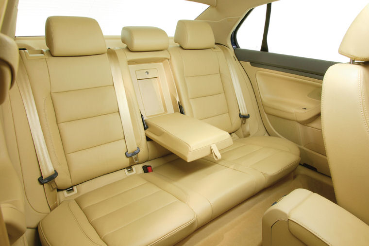 2007 Volkswagen Jetta Rear Seats Picture