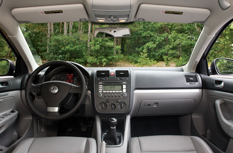 2009 Volkswagen (VW) Jetta TDI Cockpit Picture