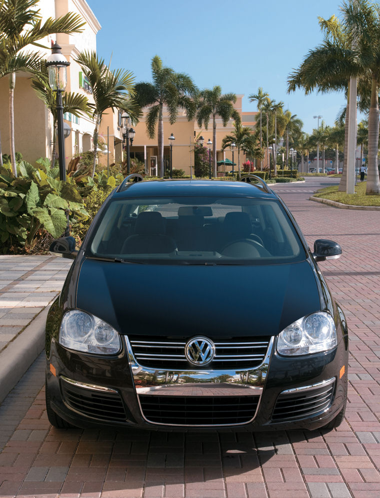 2009 Volkswagen (VW) Jetta SportWagen Picture