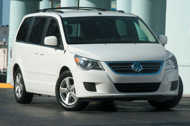 2009 Volkswagen Routan Picture