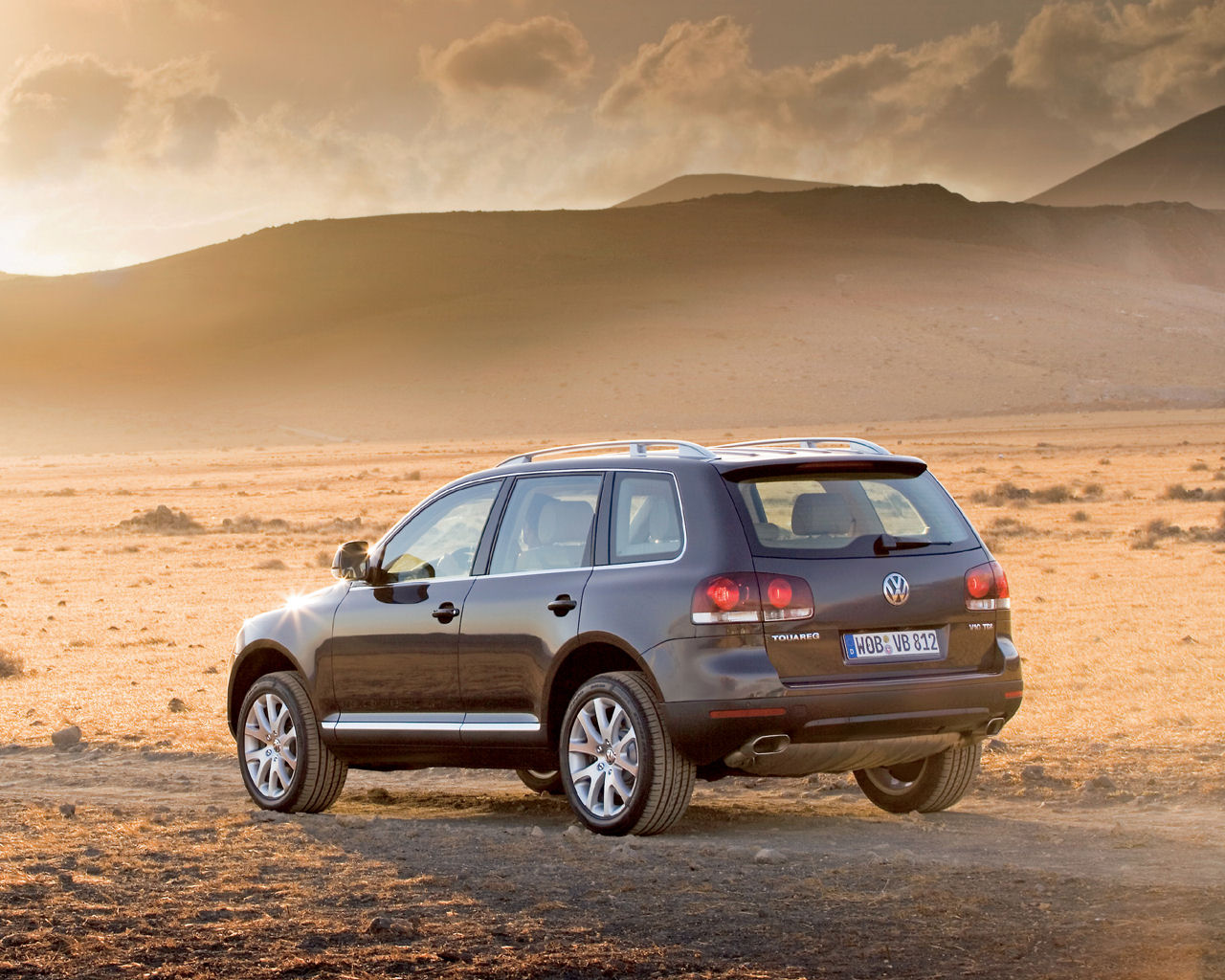 Volkswagen Touareg Desktop Wallpaper