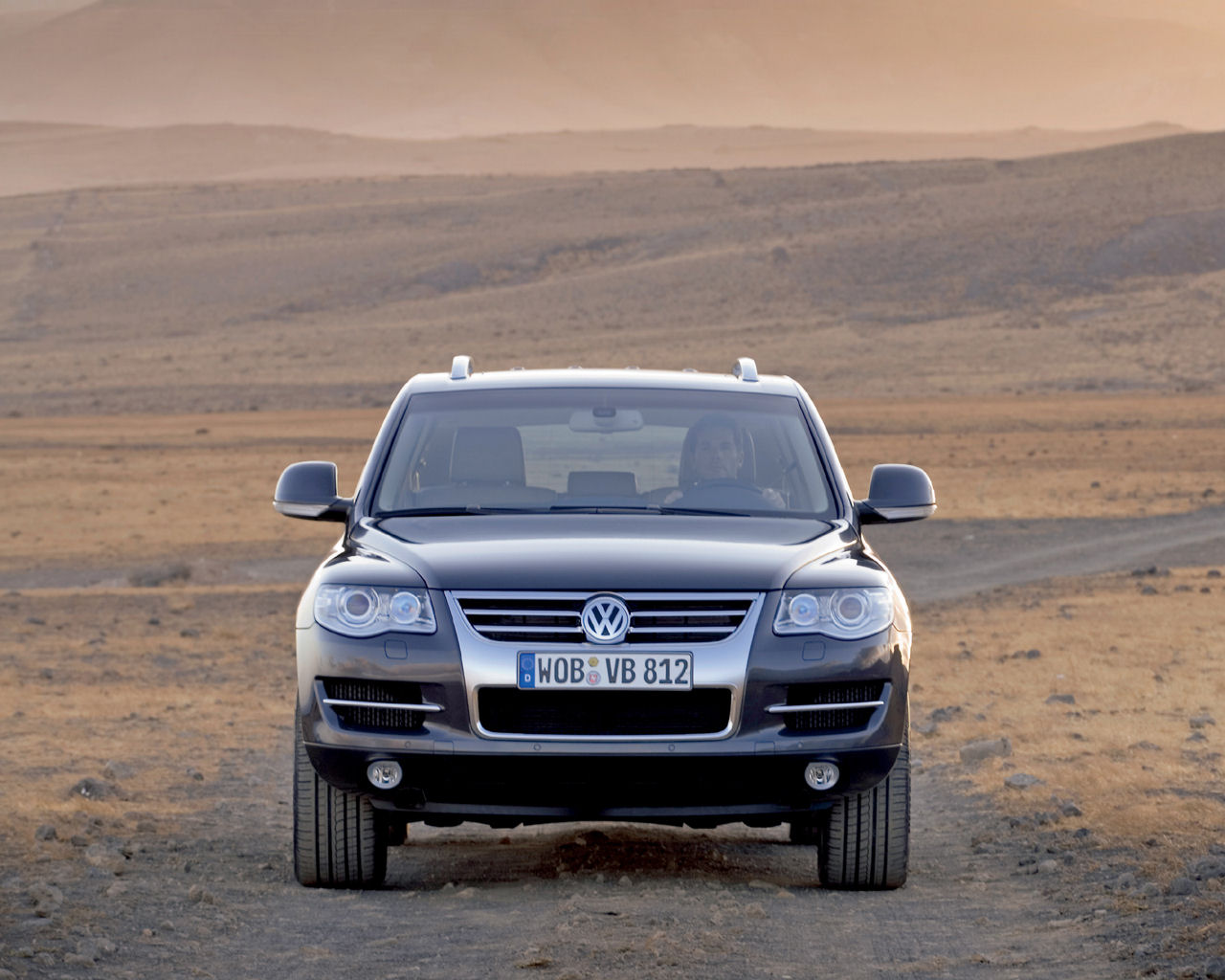 Volkswagen Touareg Desktop Wallpaper