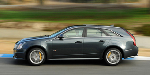2011 Cadillac CTS Reviews / Specs / Pictures