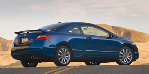 Honda Civic Reviews / Specs / Pictures