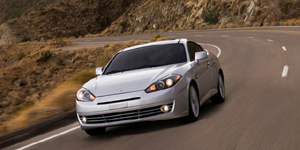 2008 Hyundai Tiburon Pictures