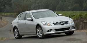 Infiniti G Reviews / Specs / Pictures