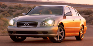 2002 Infiniti Q Reviews / Specs / Pictures