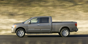 2009 Nissan Titan Pictures