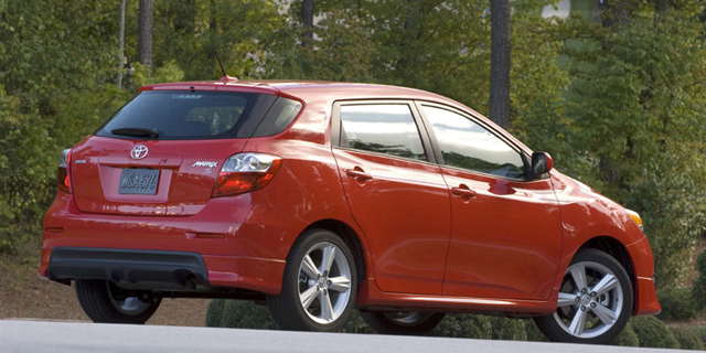 2010 Toyota Matrix Pictures